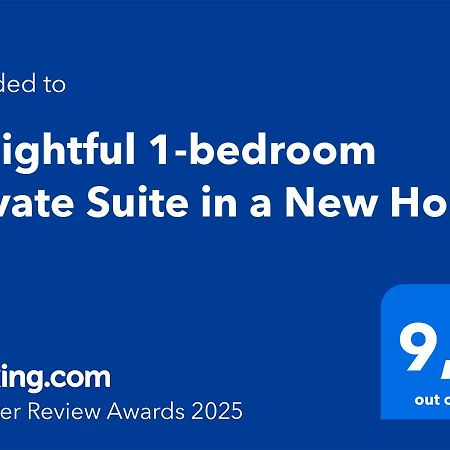 Delightful 1-Bedroom Private Suite In A New Home YYC Exteriér fotografie