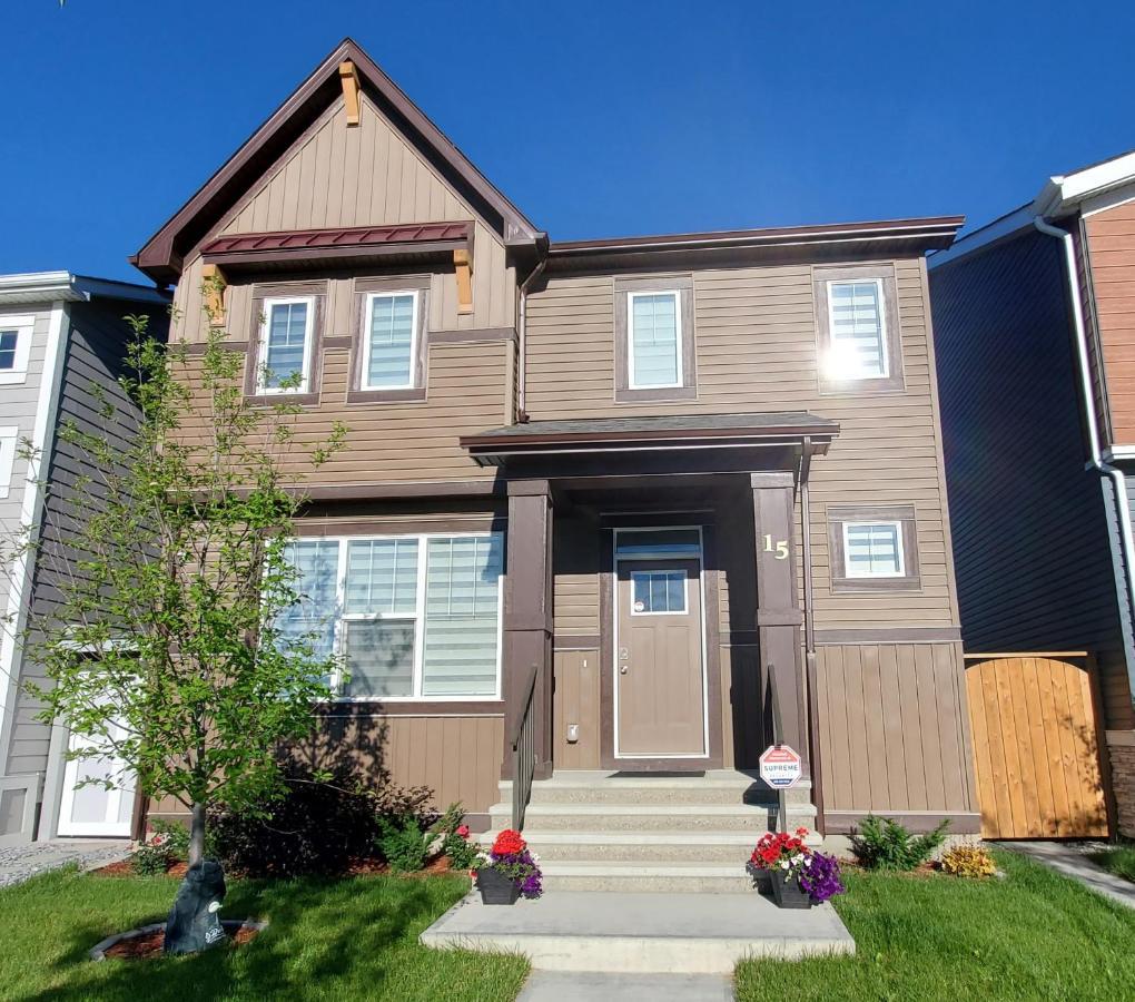 Delightful 1-Bedroom Private Suite In A New Home YYC Exteriér fotografie